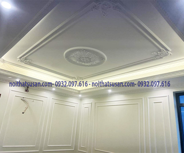 Trần thạch cao phòng làm việc tân cổ điển 1