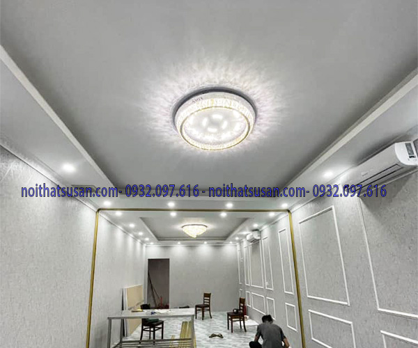 Trần thạch cao shop hiện đại 1